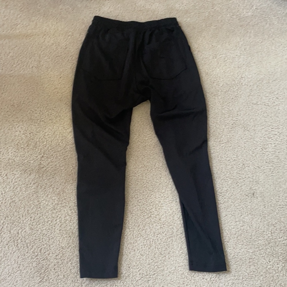 Built Joggers. Men’s size small. Black - Picture 3 of 3